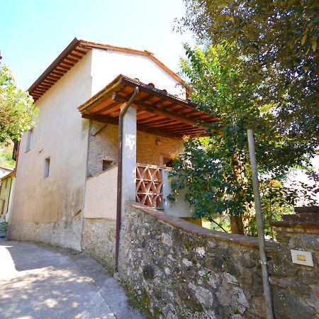 Belvilla By Oyo Camelia Pescaglia Dış mekan fotoğraf